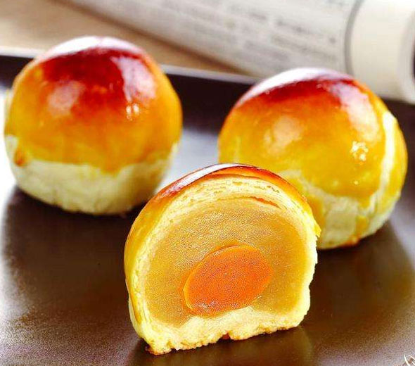 蛋黄酥的做法_蛋黄酥热量_蛋黄酥保质期